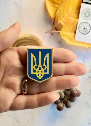 Дерев'яний значок "герб україни"1 фото