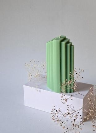 Соевая ароматизированная свеча "колонна" в подарочной коробке3 фото