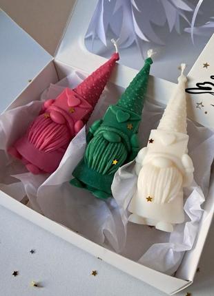 Набір свічок  новорічний гном у подарунковій коробці5 фото