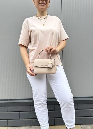 Рожева маленька сумка ava extra small soft pink michael kors4 фото