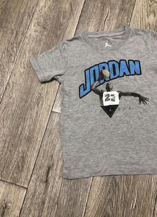 Футболка jordan на 4-5 лет 104-110см оригинальная серая2 фото