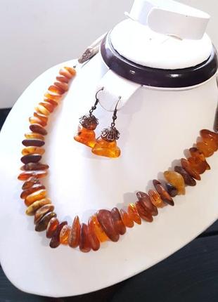 Комплект "янтарная осень встретилась с зимой" колье серьги