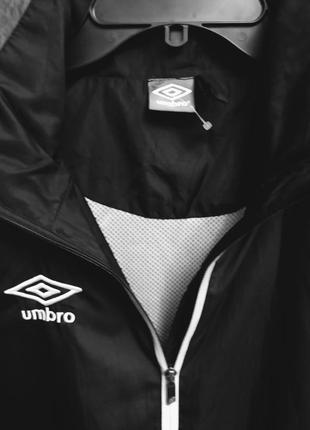 Спортивна чоловіча вітровка umdro.7 фото