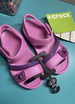 C9 босоножки crocs. оригинал.1 фото