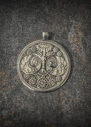 Медальйон ручної роботи райські птахи