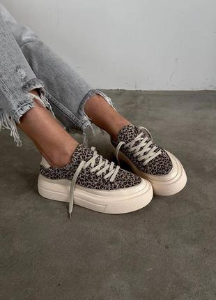 Кеды, кроссовки