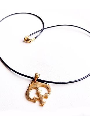 Лунниця з хрестом на шнурі