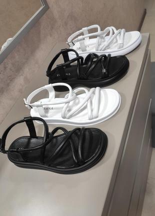 Босоніжки жіночі, шкіра, різні кольори