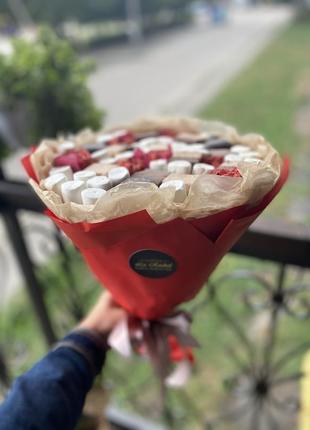 Букет с зефирными розами.2 фото