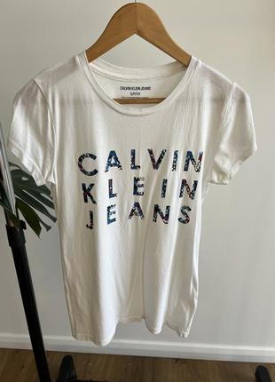 Футболка calvin klein jeans