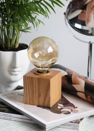 Настільний світильник у стилі лофт. лампа едісона.кубічний світильник з дерева дуба.