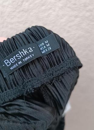 Чорні штани кюлоти bershka3 фото