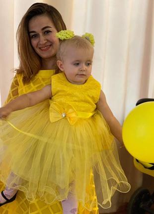 Желтенькое платьице, есть еще платье желтое на маму размера м-200 грн