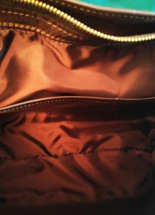 Іменна коричнева шкіряна сумка-месенджер для чоловіків9 фото