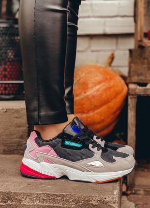 Жіночі кросівки Trimm adidas falcon