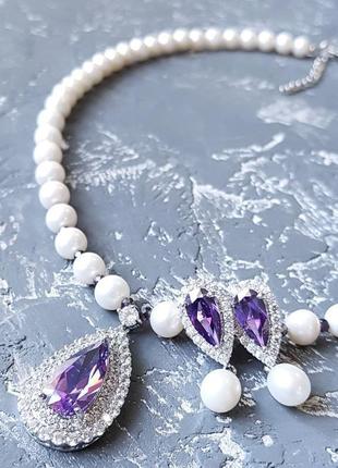 Комплект из натурального жемчуга колье и серьги с цирконами