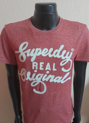 Шикарна футболка червоного кольору з яскравим силіконовим принтом superdry made in turkey3 фото