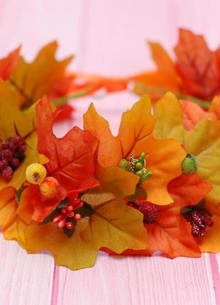 Вінок осінній з листям та ягодами1 фото