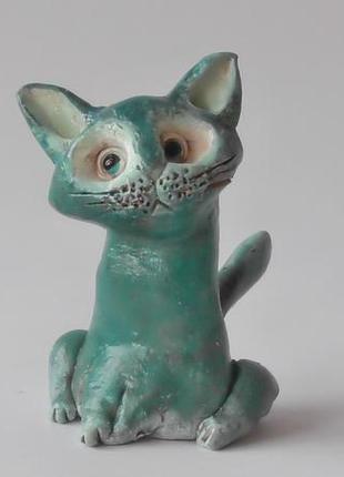 Керамічна статуетка кішки
