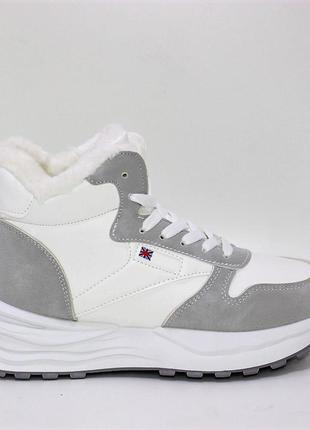 Жіночі теплі зимові біло-сірі кросівки на шнурівці білий6 фото