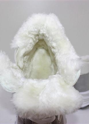 Жіночі теплі зимові біло-сірі кросівки на шнурівці білий10 фото