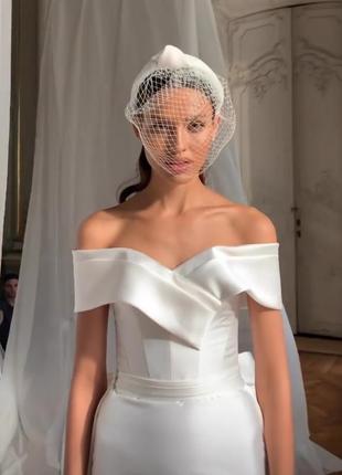 Свадебная (вечерняя) вуалетка на трендовом ободке с узлом