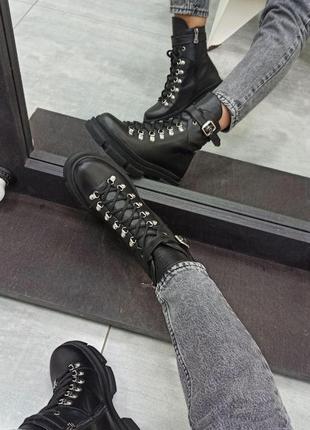 Шкіряні черевики -берці чорного кольору на масивній підошві,осінь-зима4 фото