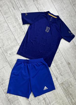 Тренировочные шорты adidas на 13-14 лет