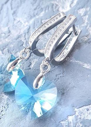 Сережки з кристалами swarovski у формі серця подарунок на 8 березня дівчині дружині