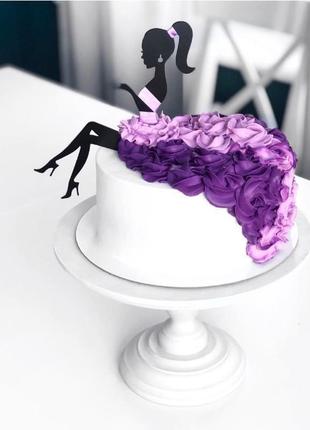 Топпер в торт "дівчина" 24х16 см3 фото