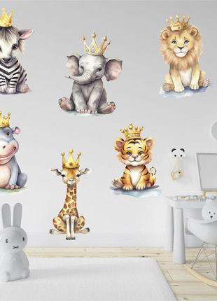 Вінілова інтер'єрна наклейка кольорова декор на стіну, шпалери та інші поверхні "звірі у коронах.