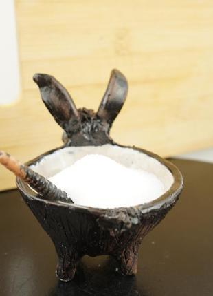 Солонка кролик сувенир заяц под соль3 фото
