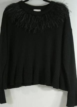 Женский шерстяной свитер с страусиными перьями4 фото