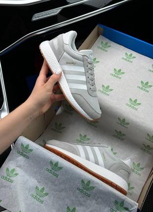 Женские кроссовки adidas iniki light gray white 36-37-38-40-414 фото