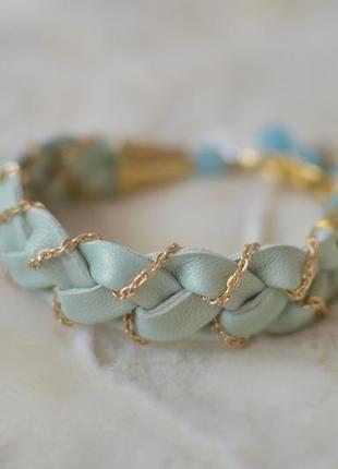 Кожаный плетеный браслет с кварцем ′крестик′