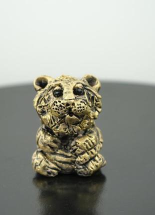 Статуетка тигр тигр золотий подарунок у рік тигра1 фото