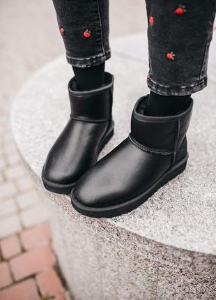 Ugg mini black 🆕 шикарные кожаные женские угги 🆕 купить наложенный платёж4 фото