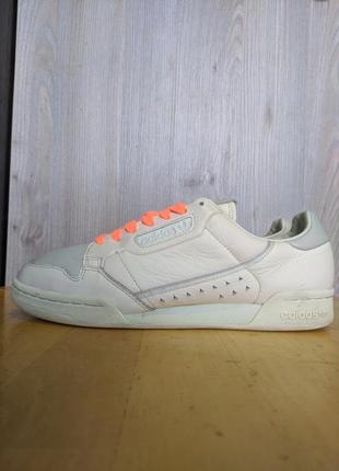 Кроссовки кожаные adidas atric white shoes black gold boots made continental 80