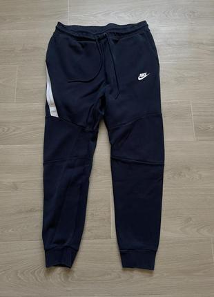 Спортивні штани nike tech fleece