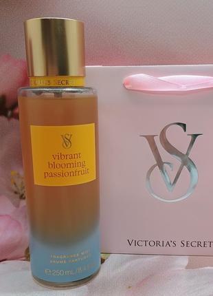 Парфумований міст для тіла та волосся vibrant blooming passionfruit victoria's secret.