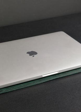 Кожаный чехол для macbook дизайн №1, кожа итальянский краст, цвет зеленый3 фото