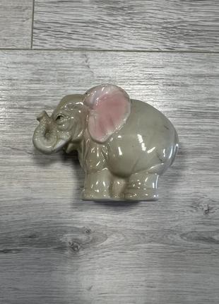 Статуетка слоника