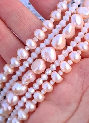 Комплект з натуральних персикових перлів та кристалів3 фото