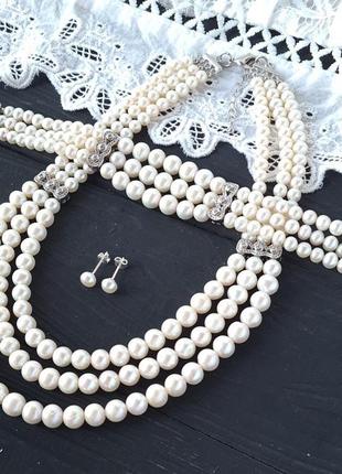 Трехрядный браслет из натурального жемчуга с кристаллами циркона