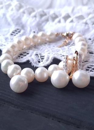 Позолочені сережки з великими натуральними перлами та кристалами циркону2 фото