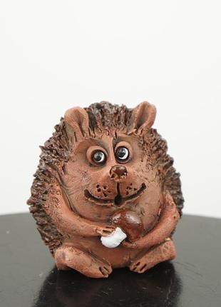 Фигурка в виде ежа hedgehog figurine еж с грибом