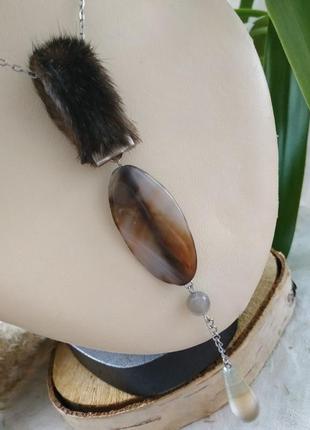 Подвеска, кулон на цепочке с мехом и агатом ′аляска′