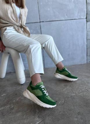 Замшеві зелені весняні кросівки 20249 фото