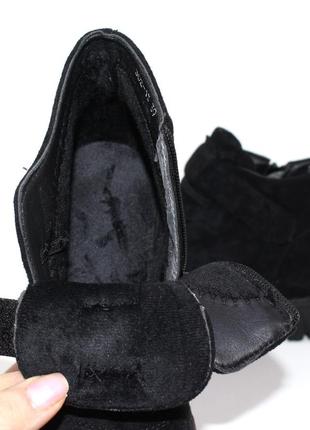 Жіночі чорні осінні замшеві черевики на танкетці великі розміри чорний7 фото