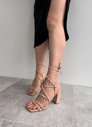 Женские босоножки на высоком широком каблуку кемел, высокая вязка шнуровка плетение   трендова  модель3 фото